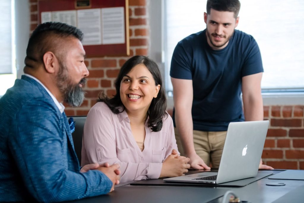 What's the Difference Between Employee Testimonials and Employee Stories?